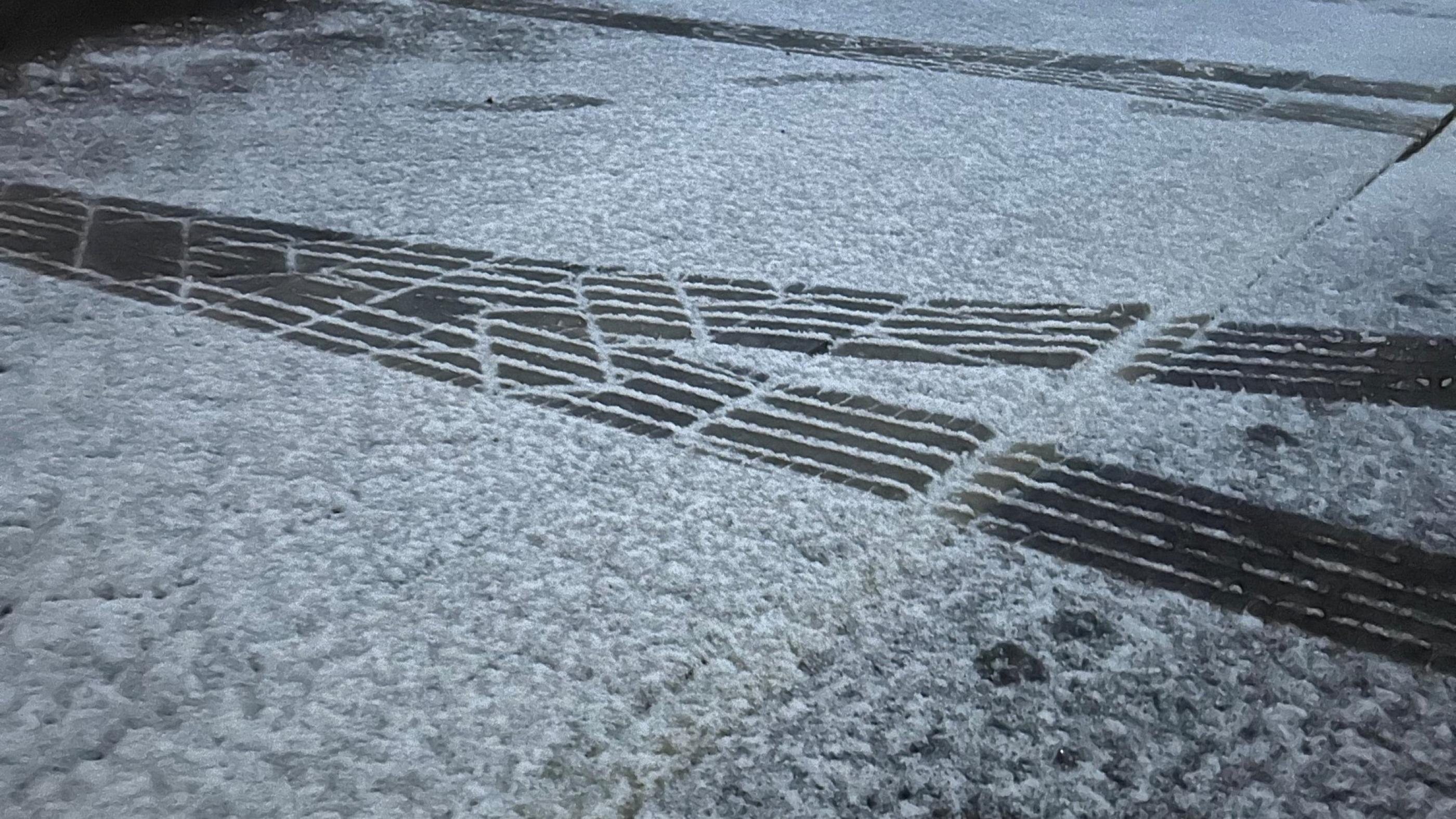 tyre tracks in the snow