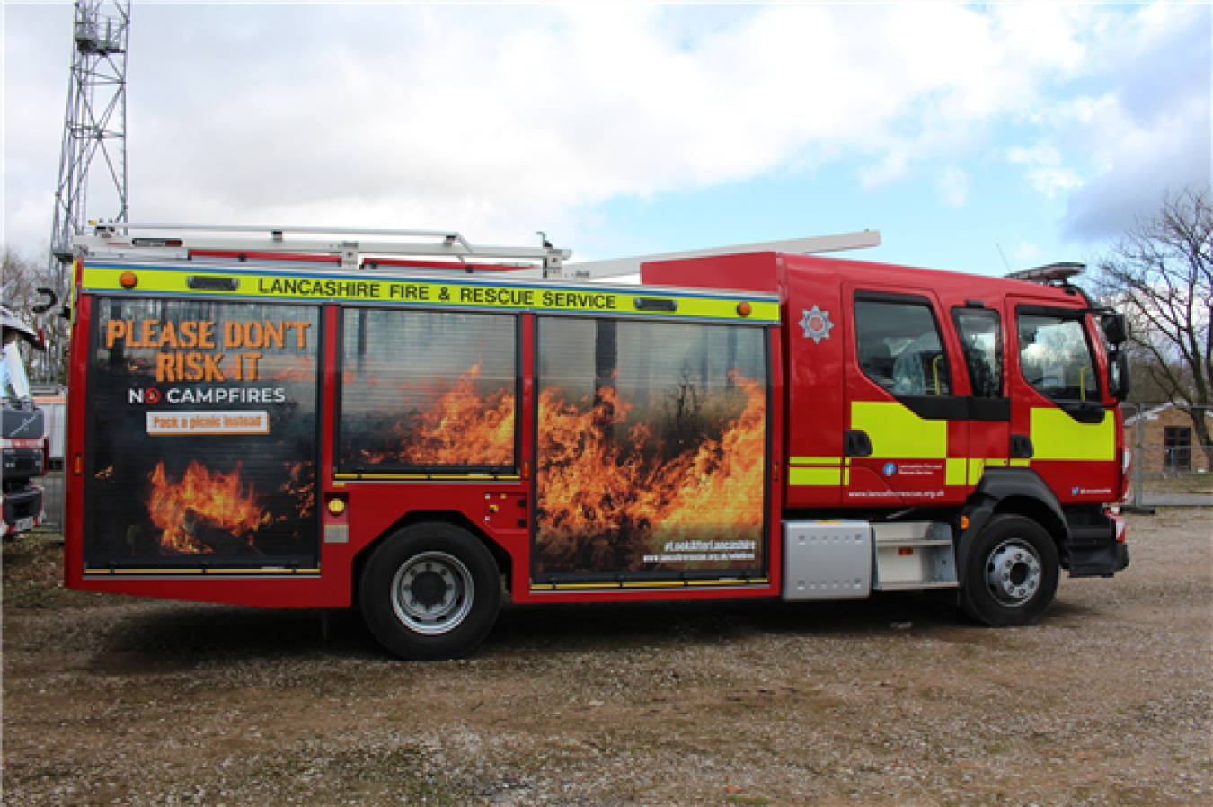 Fire Engine with no campfires wrap